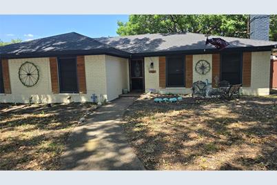 911 Rivercrest Boulevard, Allen, TX 75002 - Photo 1