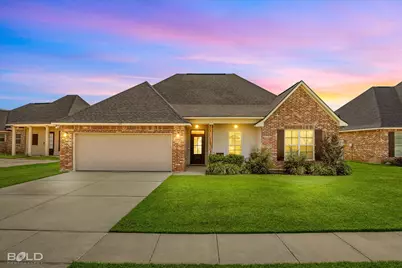 340 Camelback Drive, Bossier City, LA 71111 - Photo 1