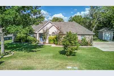 603 S Walnut Street, Cleburne, TX 76033 - Photo 1