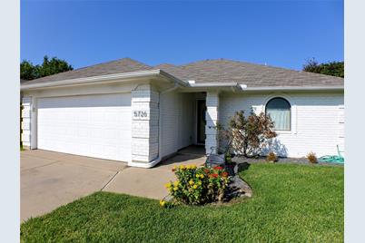 5726 Sterling Green Trail, Arlington, TX 76017 - Photo 1
