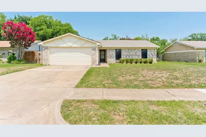 1112 N Knowles Drive, Saginaw, TX 76179 - Photo 1