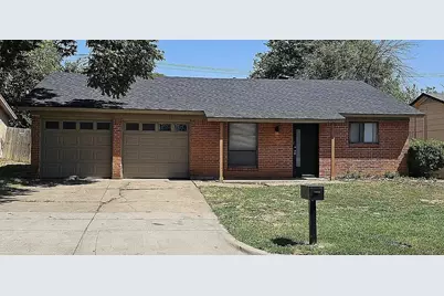 2711 Plaza Street, Arlington, TX 76010 - Photo 1