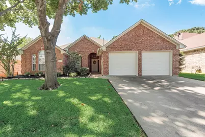 6324 Cobblestone Lane, Arlington, TX 76001 - Photo 1