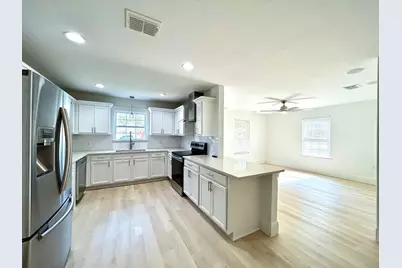 1606 Bickers Street, Dallas, TX 75212 - Photo 1