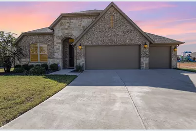 226 Hedgewood Drive, Waxahachie, TX 75165 - Photo 1