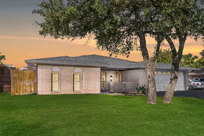 1229 Jeffery Trail, Irving, TX 75062 - Photo 1