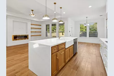 814 N Henry Street, Lancaster, TX 75146 - Photo 1