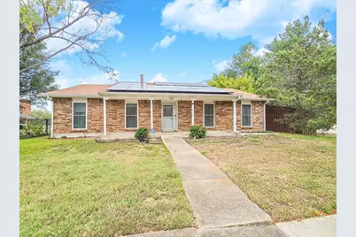 1802 Butterfield Trail, Grand Prairie, TX 75052 - Photo 1