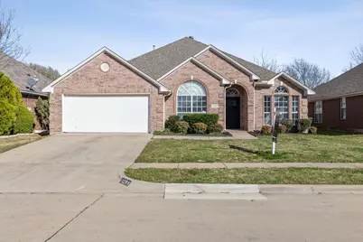 1201 Pegasus Drive, Arlington, TX 76013 - Photo 1