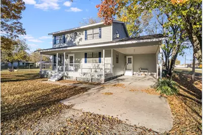 100 N Hinckley Street, Blooming Grove, TX 76626 - Photo 1