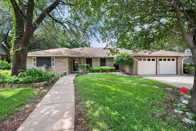 1802 Kingsborough Drive, Arlington, TX 76015 - Photo 1