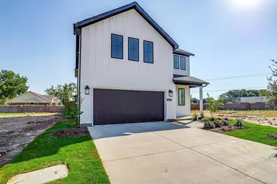 4500 Hogan's Alley Drive, Arlington, TX 76001 - Photo 1