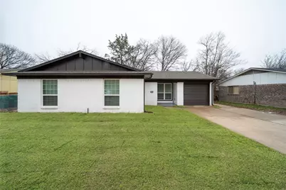 112 Bristol Drive, Cedar Hill, TX 75104 - Photo 1