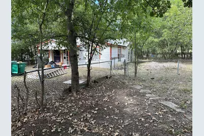 219 E 2nd Street, Ferris, TX 75125 - Photo 1