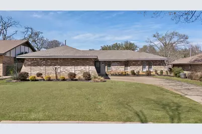 4715 Oak Valley Drive, Arlington, TX 76016 - Photo 1