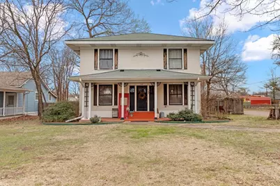 1102 N Main Street, Bonham, TX 75418 - Photo 1