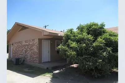 1122 N Center Street, Arlington, TX 76011 - Photo 1