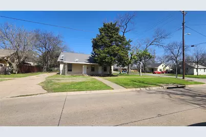 500 W Milam Street, Ennis, TX 75119 - Photo 1
