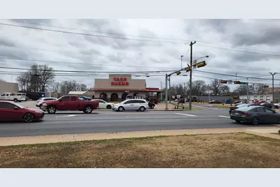 500 E Marshall Avenue, Longview, TX 75601 - Photo 1