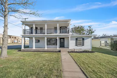 916 Norton Street, Weatherford, TX 76086 - Photo 1