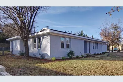 1327 W Water Street, Weatherford, TX 76086 - Photo 1