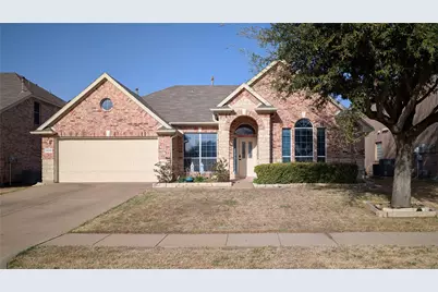 5039 Golden Eagle Drive, Grand Prairie, TX 75052 - Photo 1