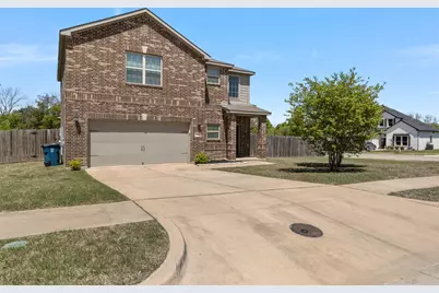 701 Oak Creek Drive, Hutchins, TX 75141 - Photo 1