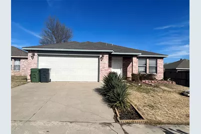 815 Wilmor Court, Arlington, TX 76018 - Photo 1