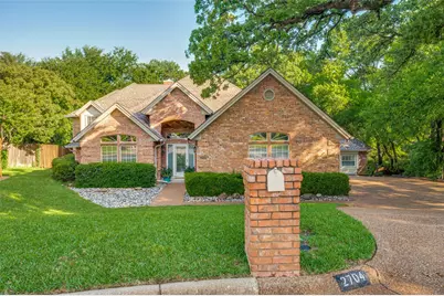 2704 Laurel Valley Lane, Arlington, TX 76006 - Photo 1