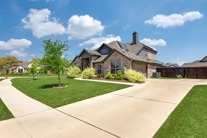 1909 Manzana Way, Burleson, TX 76028 - Photo 1