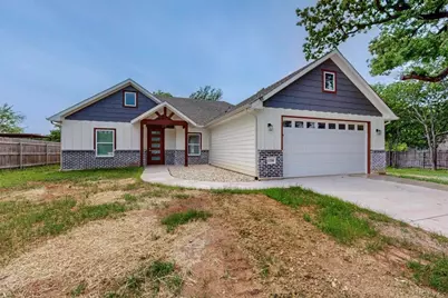 1208 S Brazos Avenue #B, Cleburne, TX 76031 - Photo 1