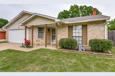 2606 Lawndale Lane, Euless, TX 76039 - Photo 1