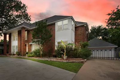 2608 Rivercrest Drive, Arlington, TX 76006 - Photo 1