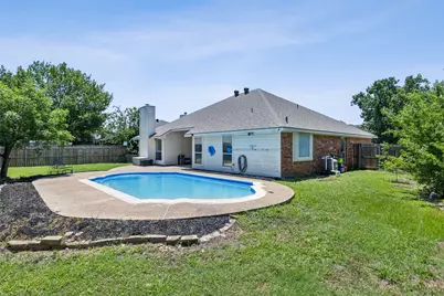 522 Ridgewood Street, Lake Dallas, TX 75065 - Photo 1