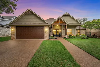 1204 N Davis Street, West, TX 76691 - Photo 1