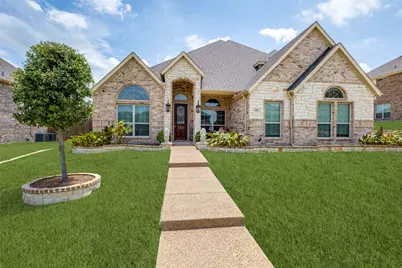 412 Parade Road, DeSoto, TX 75115 - Photo 1