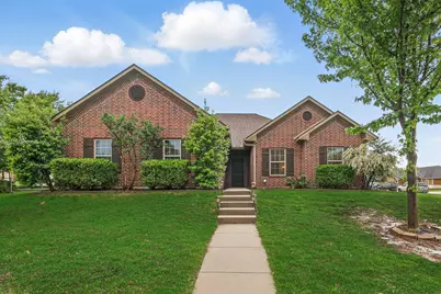 311 Wilson Street, Whitesboro, TX 76273 - Photo 1