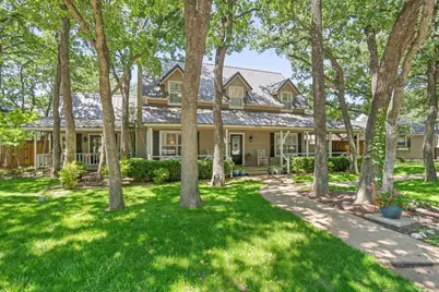 4500 Ridgecrest Drive, Arlington, TX 76017 - Photo 1