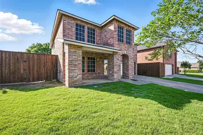 2804 Chisholm Trail, Corinth, TX 76210 - Photo 1