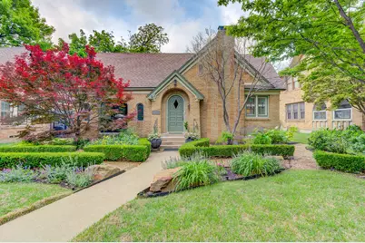 811 Monte Vista Drive, Dallas, TX 75223 - Photo 1