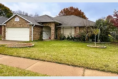7006 Hawaii Lane, Arlington, TX 76016 - Photo 1
