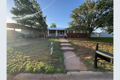 405 E Lee Street, Rotan, TX 79546 - Photo 1