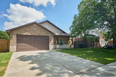 1224 W Bewick Street, Fort Worth, TX 76110 - Photo 1