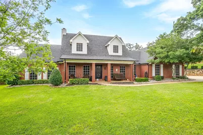 620 Charles Court, Burleson, TX 76028 - Photo 1