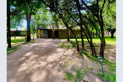 185 East Street, Buffalo Gap, TX 79508 - Photo 1