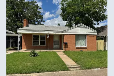 1231 Bessie Street, Fort Worth, TX 76104 - Photo 1