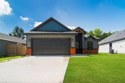 203 W Elm Street, Whitewright, TX 75491 - Photo 1