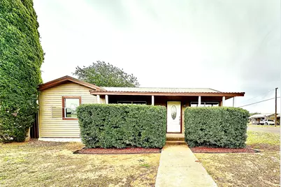 711 Avenue I, Seminole, TX 79360 - Photo 1
