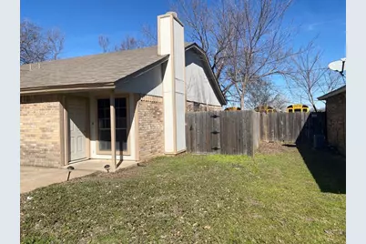 328 Spring Branch Lane, Kennedale, TX 76060 - Photo 1