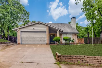 410 Lone Oak Circle, Euless, TX 76039 - Photo 1